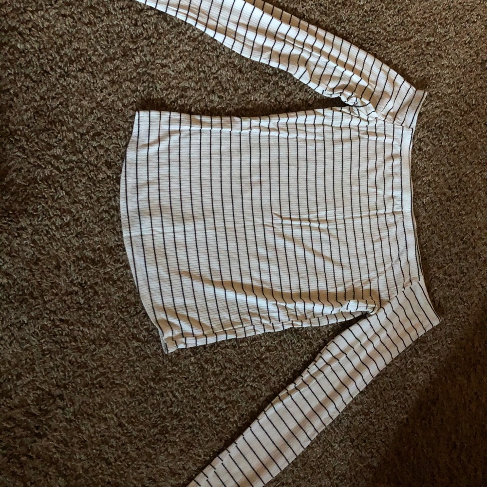 Long sleeve crop top